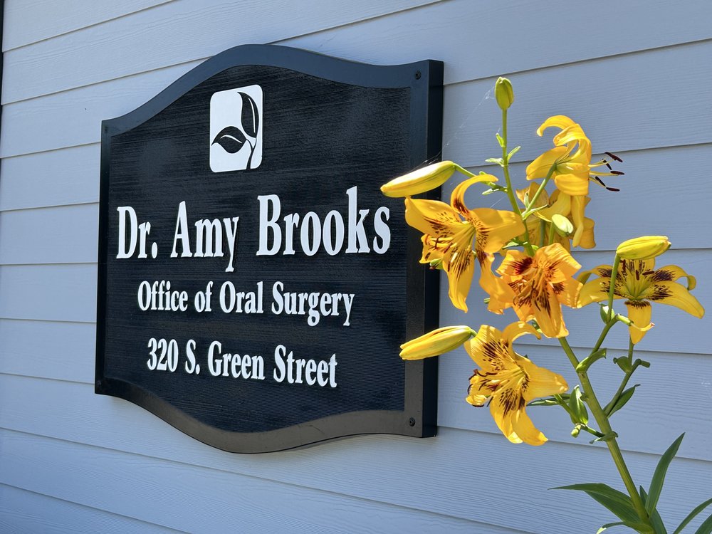 Dr Brooks sign 1.jpg